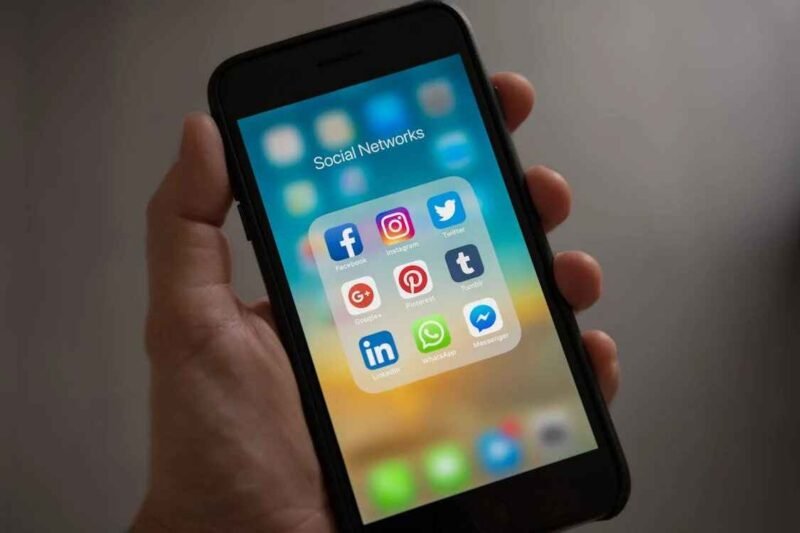 Mobile with social media app